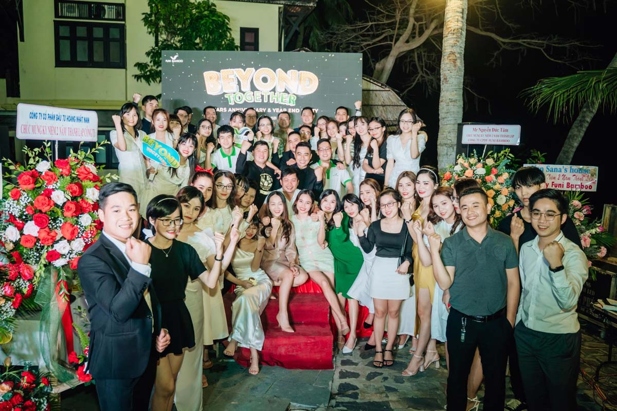 GALA SỰ KIỆN BEYOND TOGETHER 