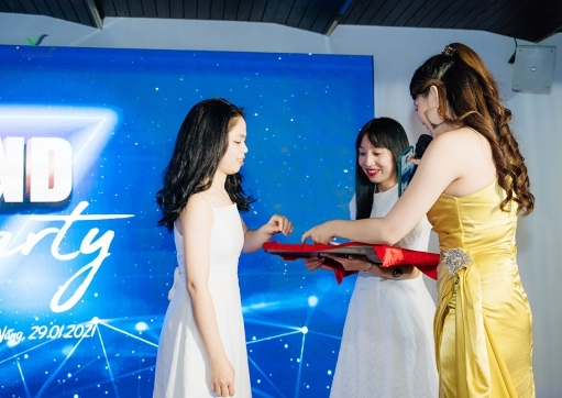 YEAR END PARTY FUNI BAMBOO 