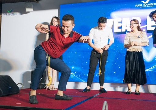 YEAR END PARTY FUNI BAMBOO 