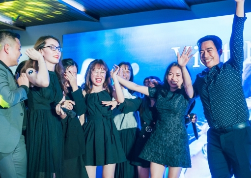 YEAR END PARTY FUNI BAMBOO 