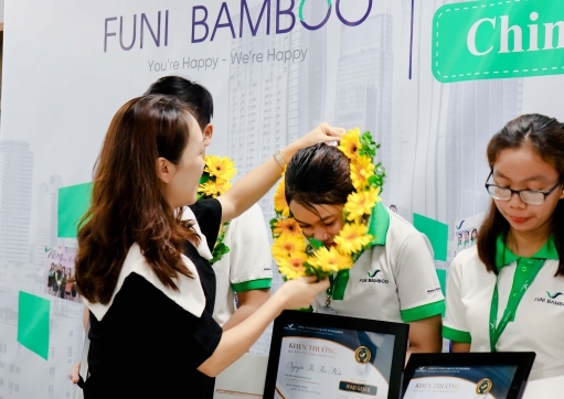 TRAO THƯỞNG CÁC CHIẾN BINH XUẤT SẮC DỰ ÁN PHỐ CHỢ KHÂM ĐỨC 