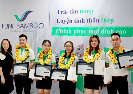 TRAO THƯỞNG CÁC CHIẾN BINH XUẤT SẮC DỰ ÁN PHỐ CHỢ KHÂM ĐỨC 