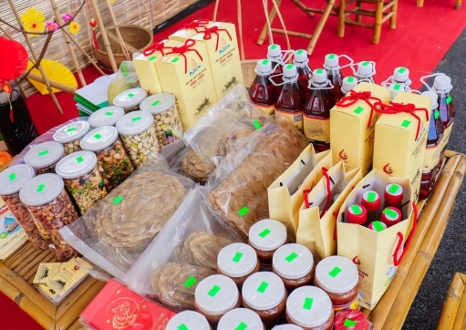 SỰ KIỆN : PHIÊN CHỢ NGÀY XUÂN MỪNG ĐÔ THỊ MỚI 