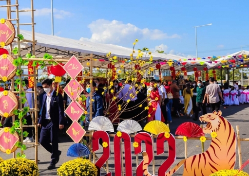 SỰ KIỆN : PHIÊN CHỢ NGÀY XUÂN MỪNG ĐÔ THỊ MỚI 