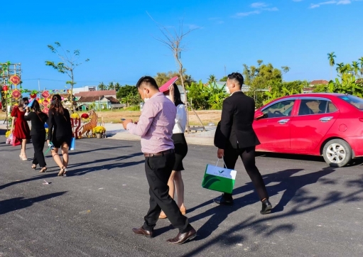 SỰ KIỆN : PHIÊN CHỢ NGÀY XUÂN MỪNG ĐÔ THỊ MỚI 