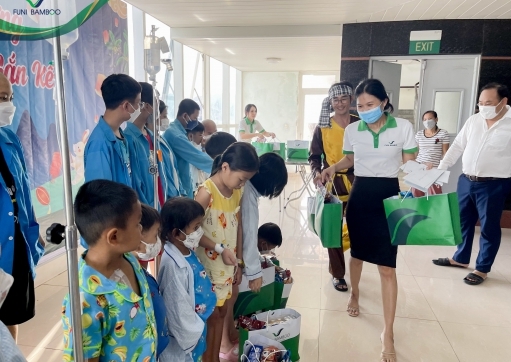 ĐEM YÊU THƯƠNG GỬI ĐẾN CÁC BÉ TẠI BỆNH VIỆN UNG BƯỚU ĐÀ NẴNG 