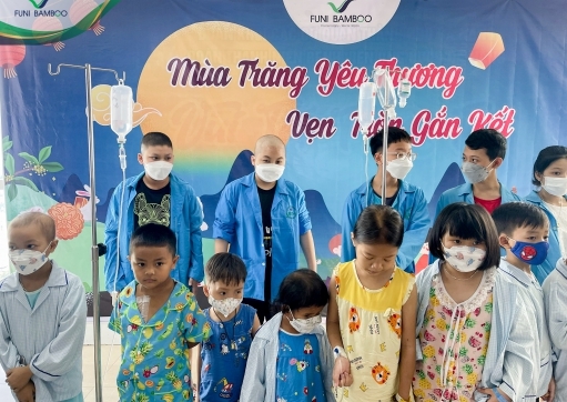 ĐEM YÊU THƯƠNG GỬI ĐẾN CÁC BÉ TẠI BỆNH VIỆN UNG BƯỚU ĐÀ NẴNG 